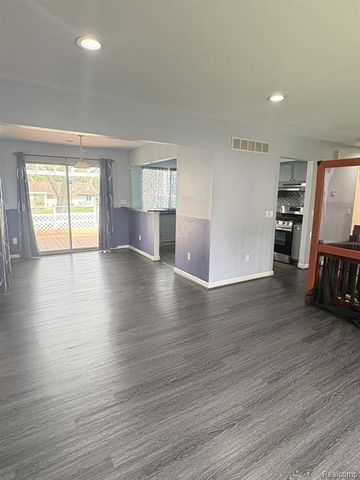 2781 Majestic Court, Troy, MI 48083