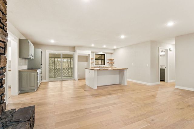 76 Overton Drive, Bella Vista, AR 72714