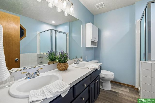 4317 S 150th Street, Omaha, NE 68137