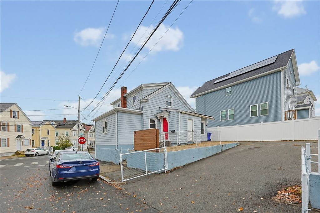 13 Greeley Street, Providence, RI 02904