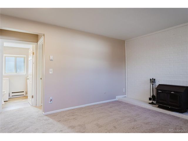 16512 E Louisiana Dr, Aurora, CO 80017