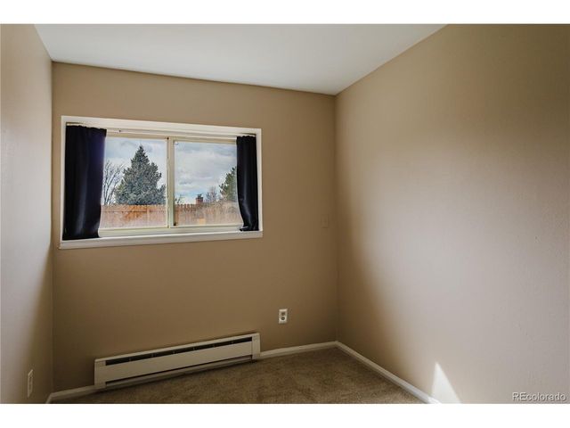 16512 E Louisiana Dr, Aurora, CO 80017