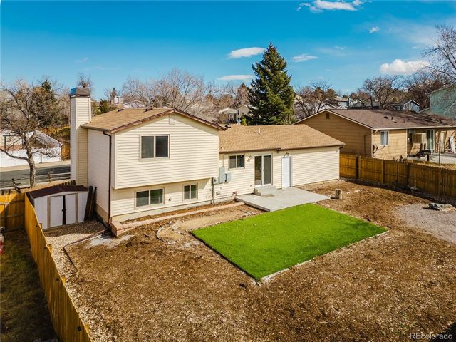 16512 E Louisiana Dr, Aurora, CO 80017