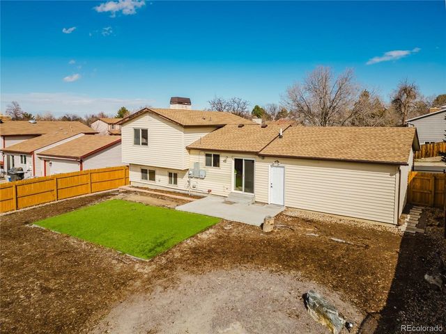 16512 E Louisiana Dr, Aurora, CO 80017