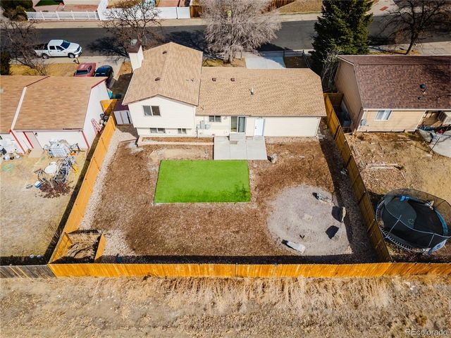 16512 E Louisiana Dr, Aurora, CO 80017