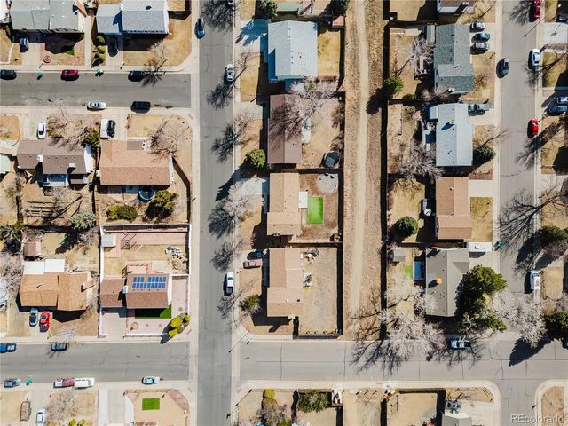 16512 E Louisiana Dr, Aurora, CO 80017