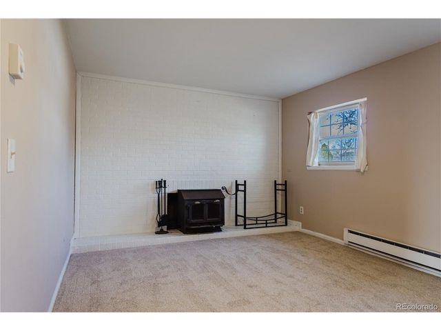 16512 E Louisiana Dr, Aurora, CO 80017
