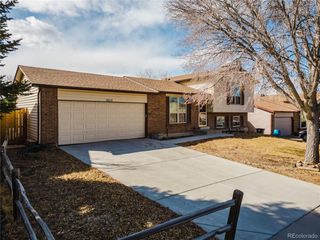 16512 E Louisiana Dr, Aurora, CO 80017