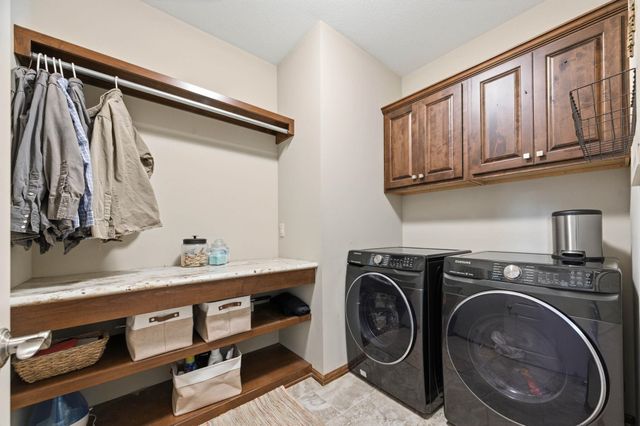 1109 E Rosemont Pl, Andover, KS 67002