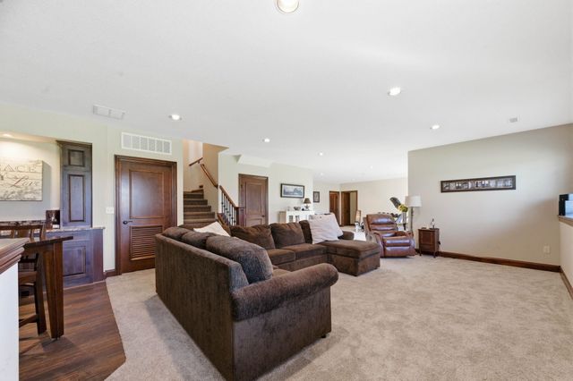 1109 E Rosemont Pl, Andover, KS 67002