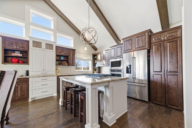 1109 E Rosemont Pl, Andover, KS 67002