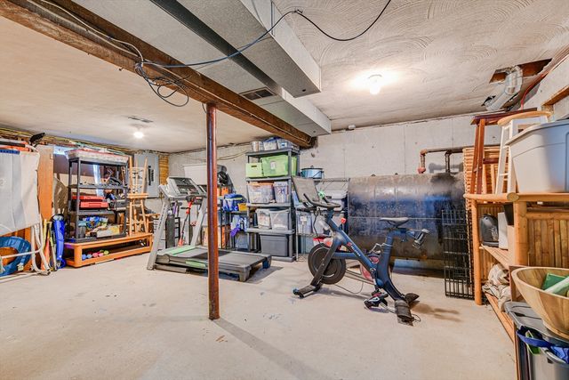 11 Topliff St, Billerica, MA 01821