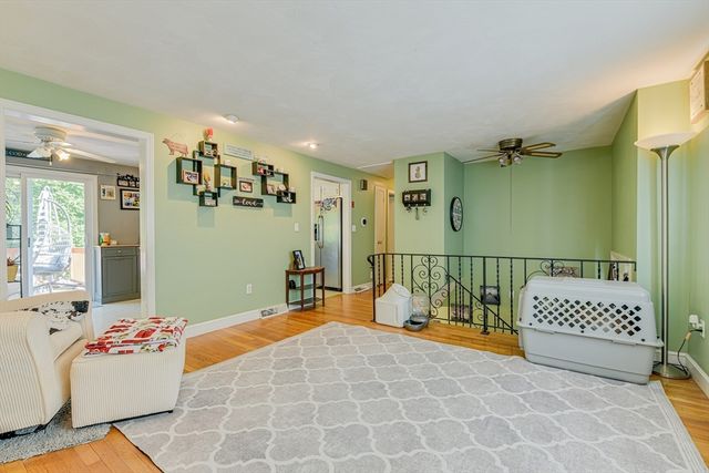 11 Topliff St, Billerica, MA 01821