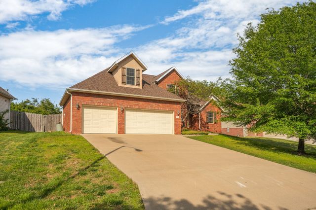 3322 S Saratoga Avenue, Springfield, MO 65804