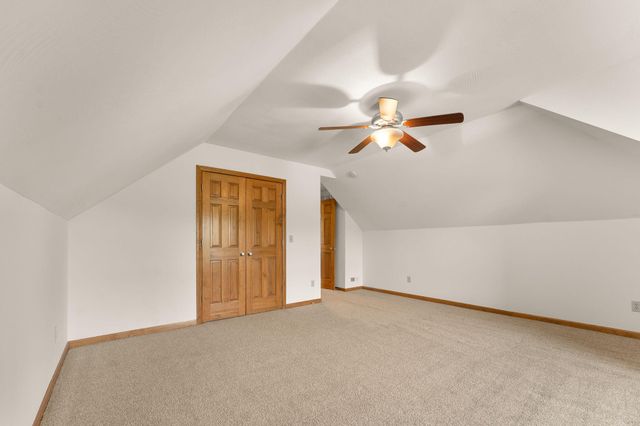 3322 S Saratoga Avenue, Springfield, MO 65804