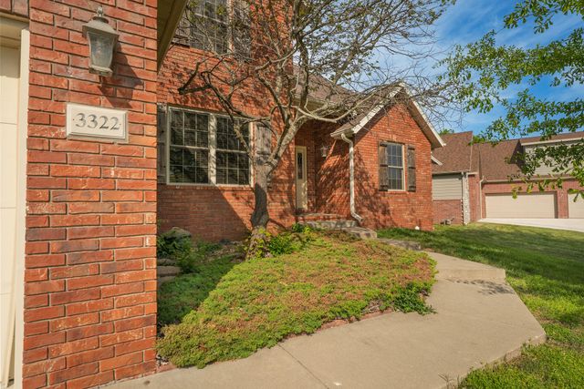 3322 S Saratoga Avenue, Springfield, MO 65804