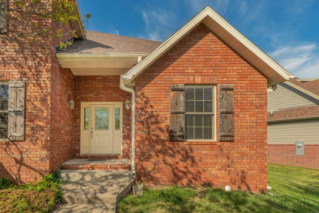 3322 S Saratoga Avenue, Springfield, MO 65804