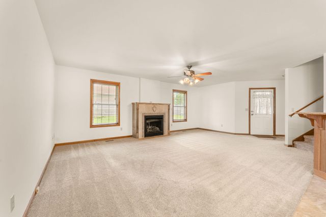 3322 S Saratoga Avenue, Springfield, MO 65804