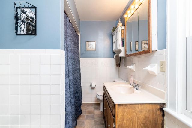 284 E Jenkins Avenue, Columbus, OH 43207