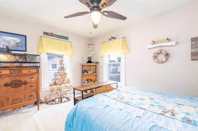 284 E Jenkins Avenue, Columbus, OH 43207