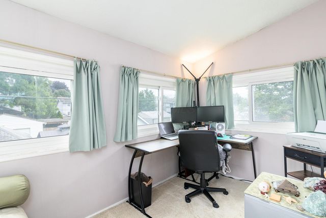 284 E Jenkins Avenue, Columbus, OH 43207
