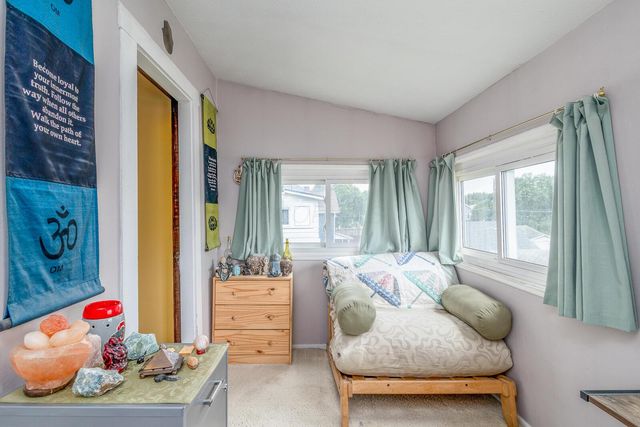 284 E Jenkins Avenue, Columbus, OH 43207