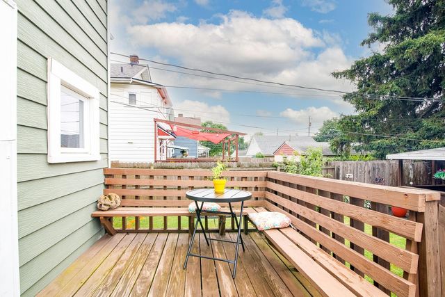 284 E Jenkins Avenue, Columbus, OH 43207