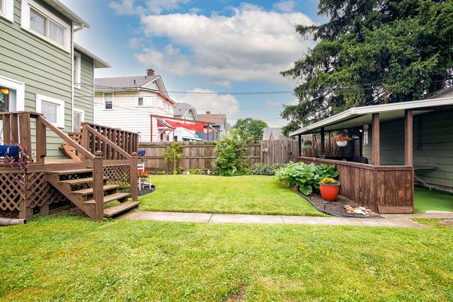 284 E Jenkins Avenue, Columbus, OH 43207