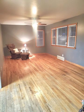 3317 NW Rochester RD, Topeka, KS 66617