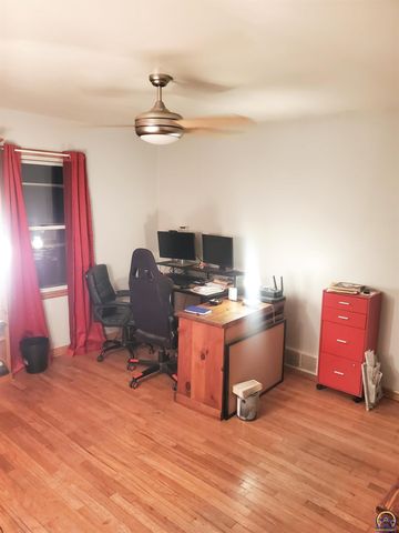 3317 NW Rochester RD, Topeka, KS 66617