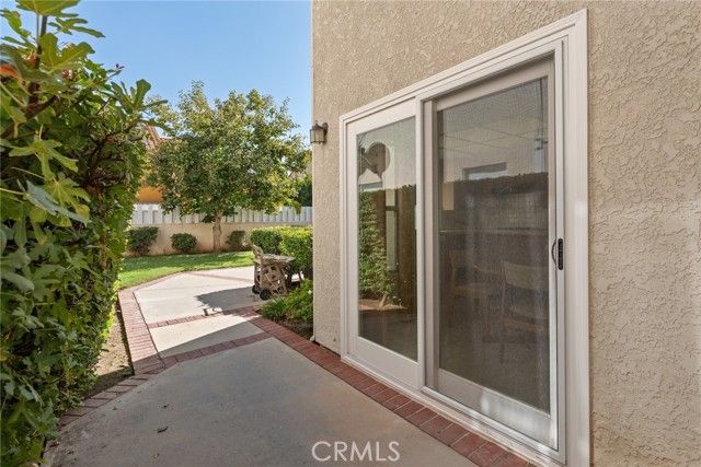 7422 Kyle Court, West Hills (los Angeles), CA 91307