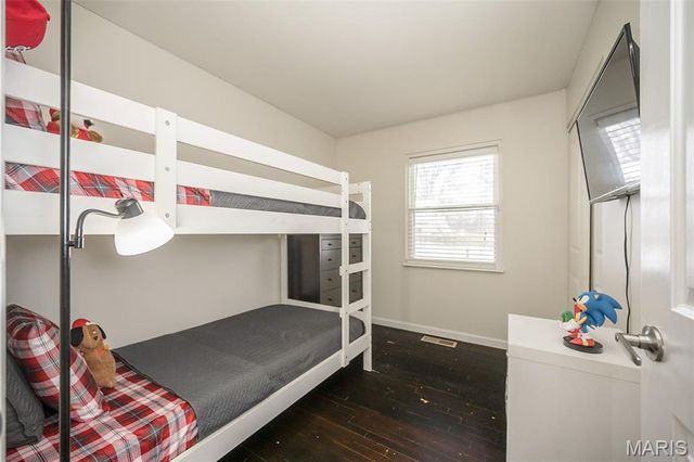 7405 Foxmont Drive, Hazelwood, MO 63042