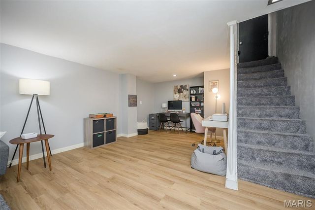 7405 Foxmont Drive, Hazelwood, MO 63042