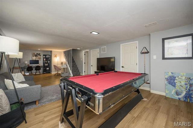 7405 Foxmont Drive, Hazelwood, MO 63042