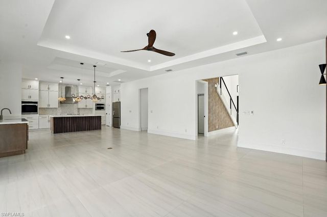 11853 Princess Grace CT, Cape Coral, FL 33991