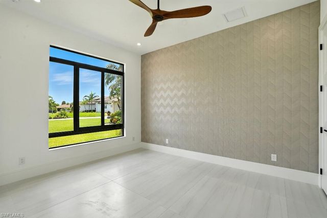 11853 Princess Grace CT, Cape Coral, FL 33991