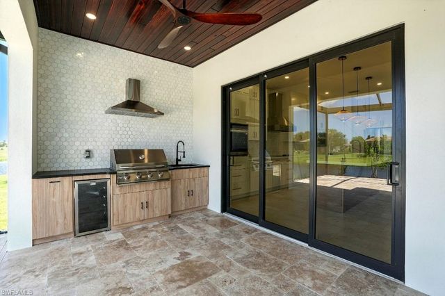 11853 Princess Grace CT, Cape Coral, FL 33991