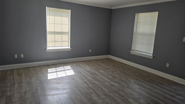 304 E King Street, Sherman, TX 75090