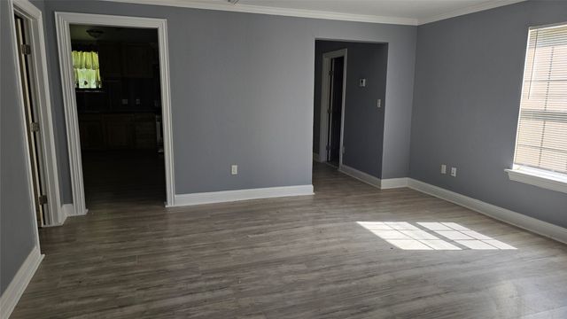 304 E King Street, Sherman, TX 75090