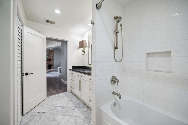 4715 Braesvalley Drive, Houston, TX 77096