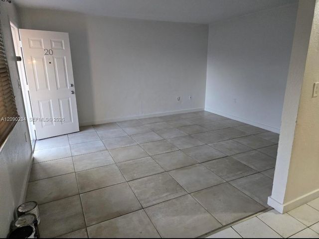 4444 SW 67th Avenue 20, Miami, FL 33155