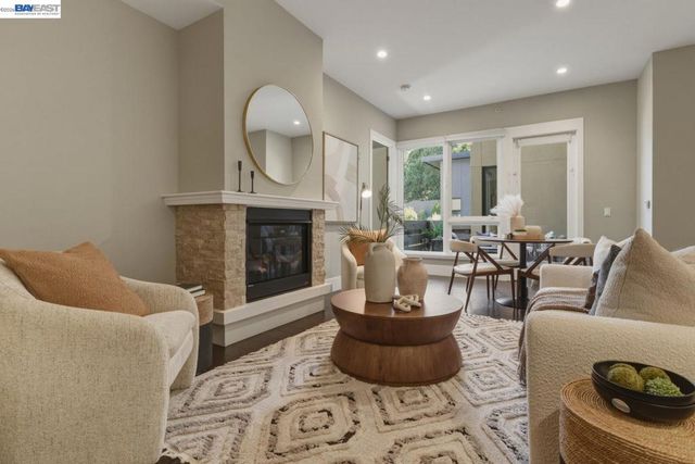 600 El Camino Real 308, Belmont, CA 94002