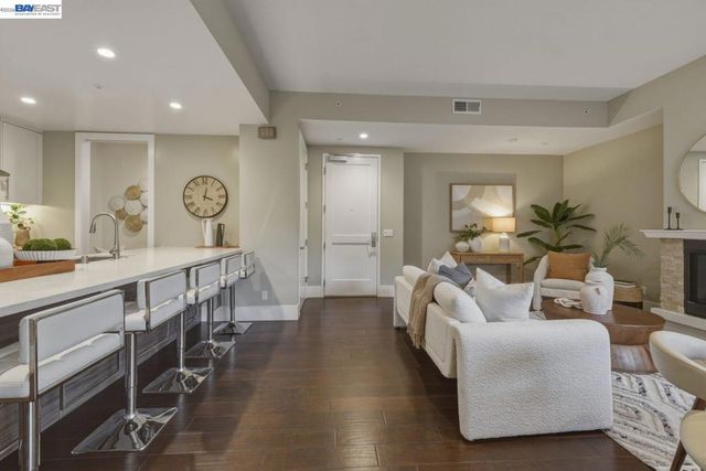 600 El Camino Real 308, Belmont, CA 94002