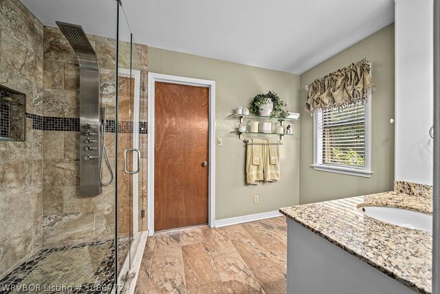 1013 74th Street, Fort Smith, AR 72903