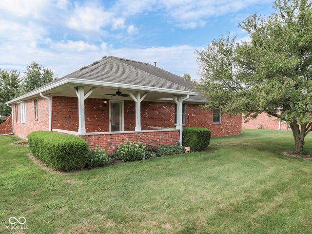 388 Vinewood Drive S, Brownsburg, IN 46112