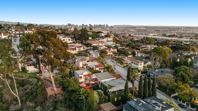 2270 Juan St, San Diego, CA 92103