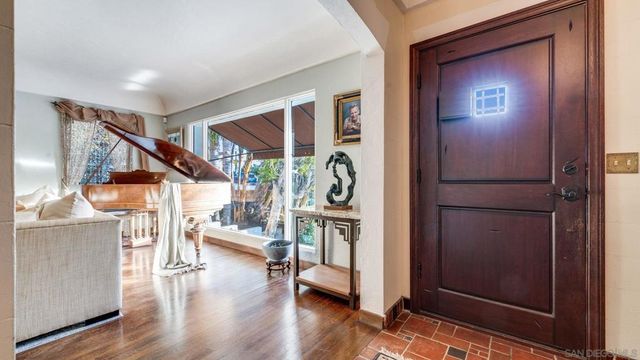 2270 Juan St, San Diego, CA 92103