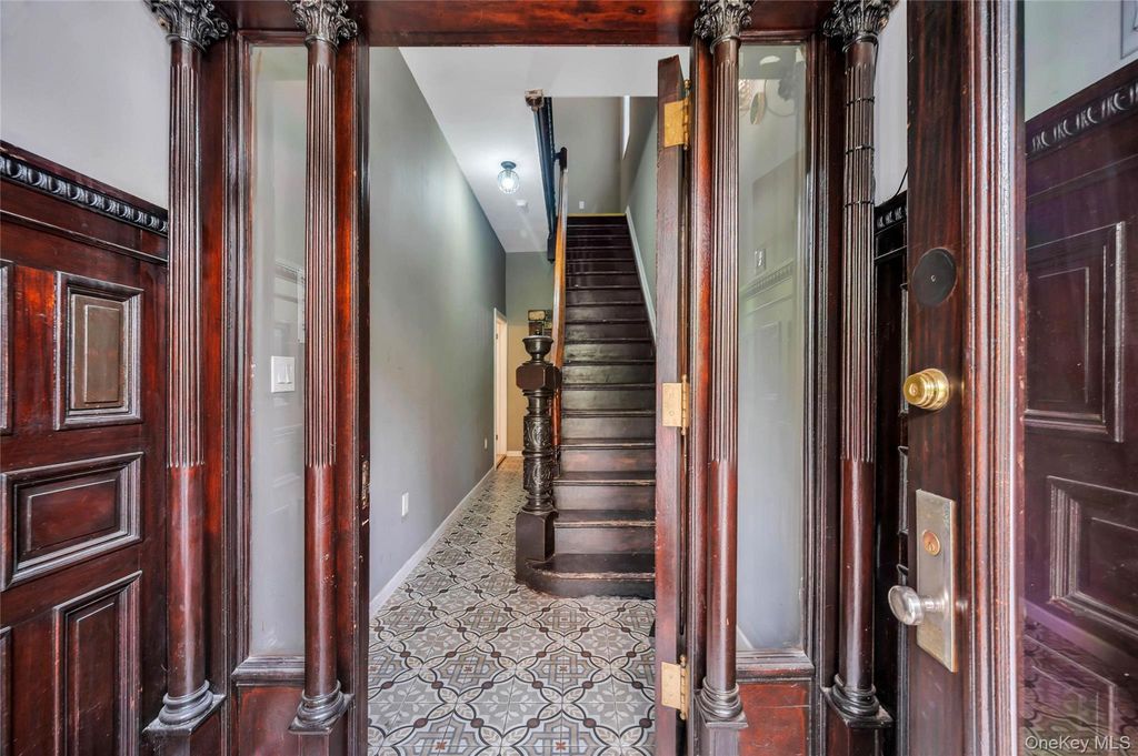 330 E 198th Street, Bronx, NY 10458 — photo 5