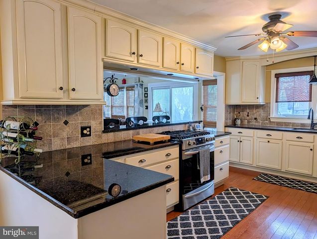 103 N BRENTWOOD AVE, Pitman, NJ 08071