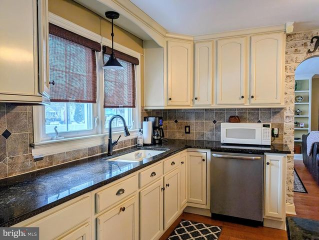 103 N BRENTWOOD AVE, Pitman, NJ 08071